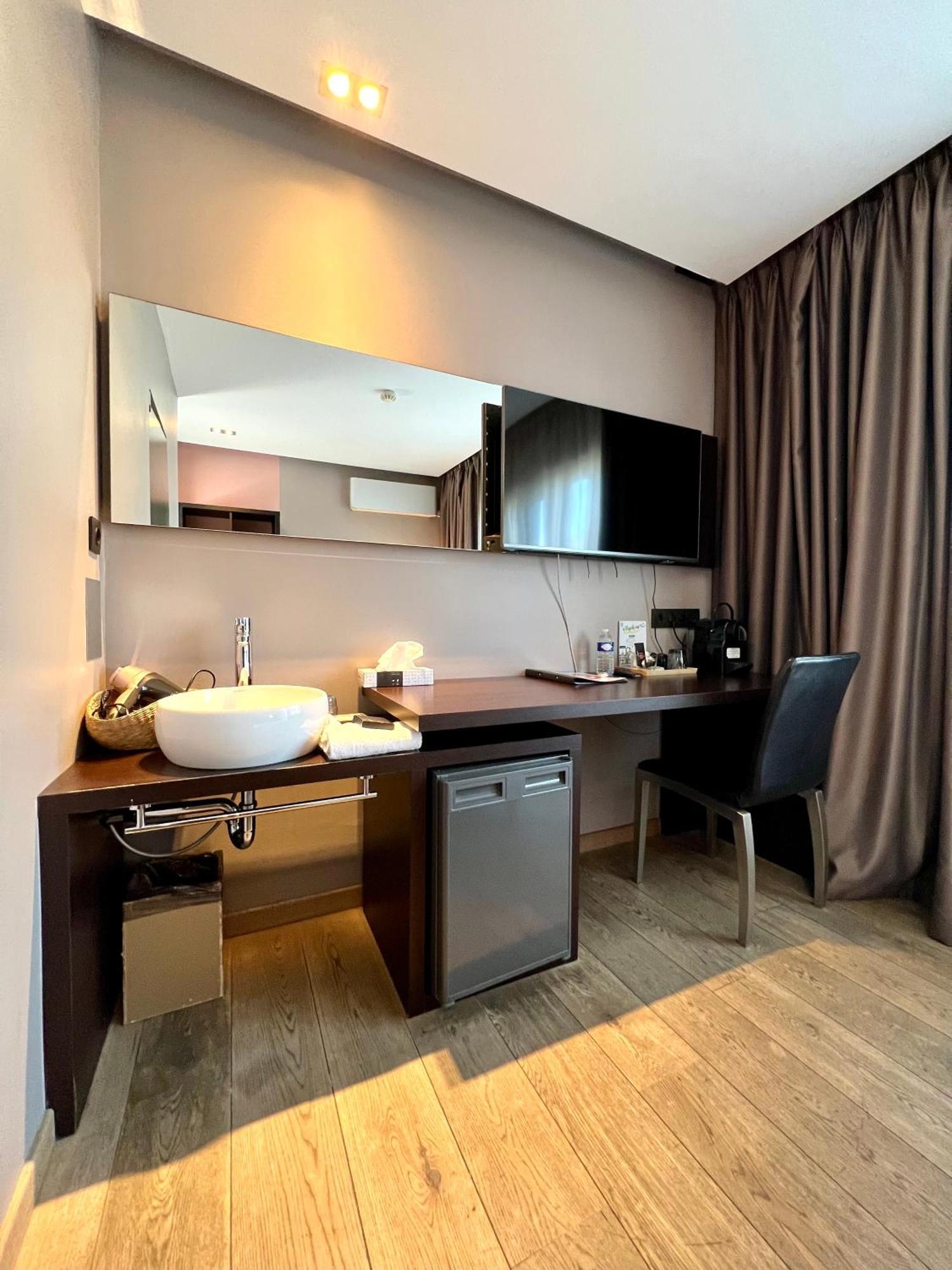 Skol L'Original Hotel Strassen Luaran gambar