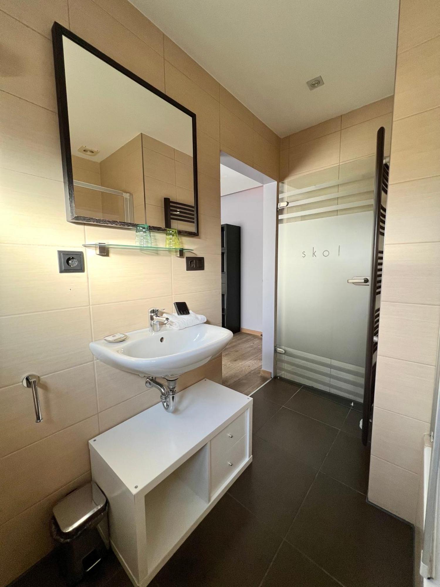 Skol L'Original Hotel Strassen Luaran gambar